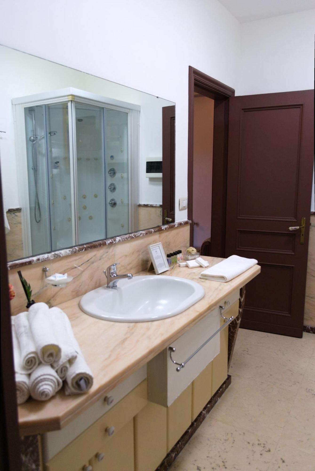Allure Palace Acireale Exterior foto